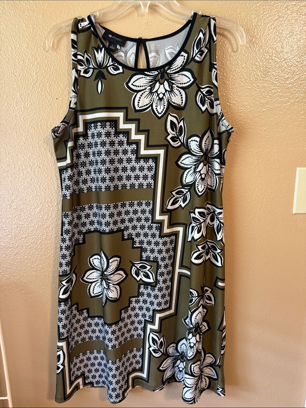 AB Studio Olive, Black & White Floral-Print Sleeveless Midi Dress